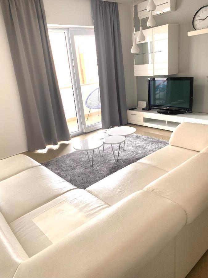 Apartment Bol A6 With Pool From 45 Eur Per Person Exteriér fotografie